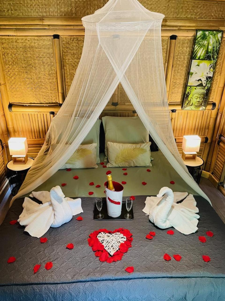 Suite Bambou Bien-Etre A Bali - Le Soleil Des Cevennes Saint-Jean-du-Gard Kültér fotó